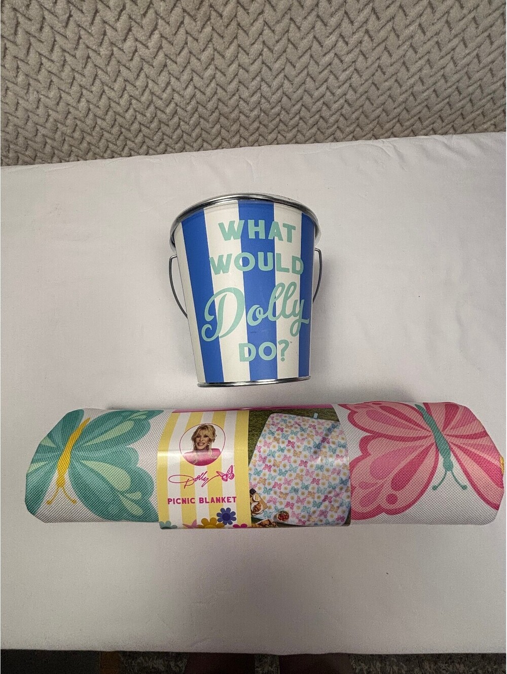 Dolly Parton Picnic Blanket with Citronella candle Bucket - Water Resistant,